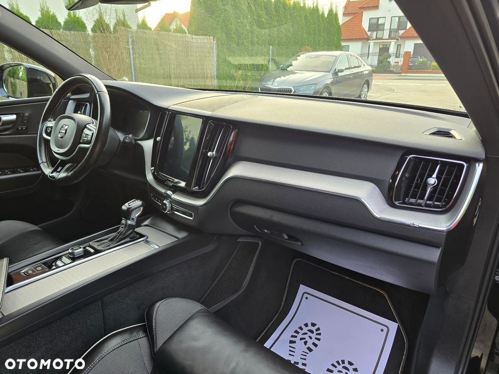 Volvo XC 60 D4 Geartronic RDesign - 26