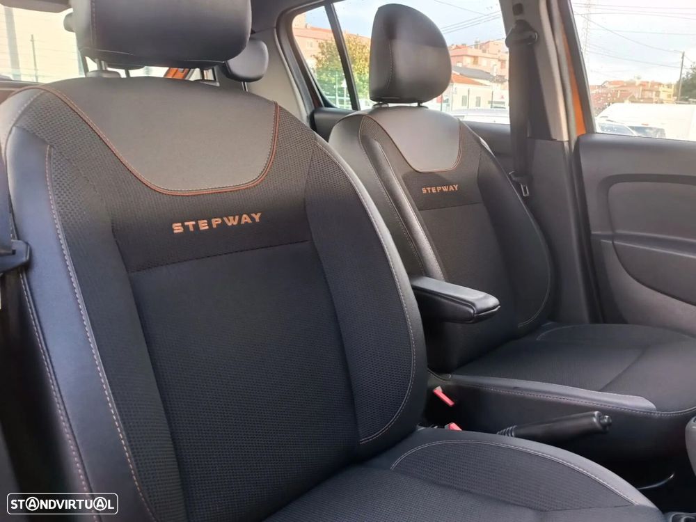 Dacia Sandero Stepway TCe 90 Easy-R S&S Celebration - 7