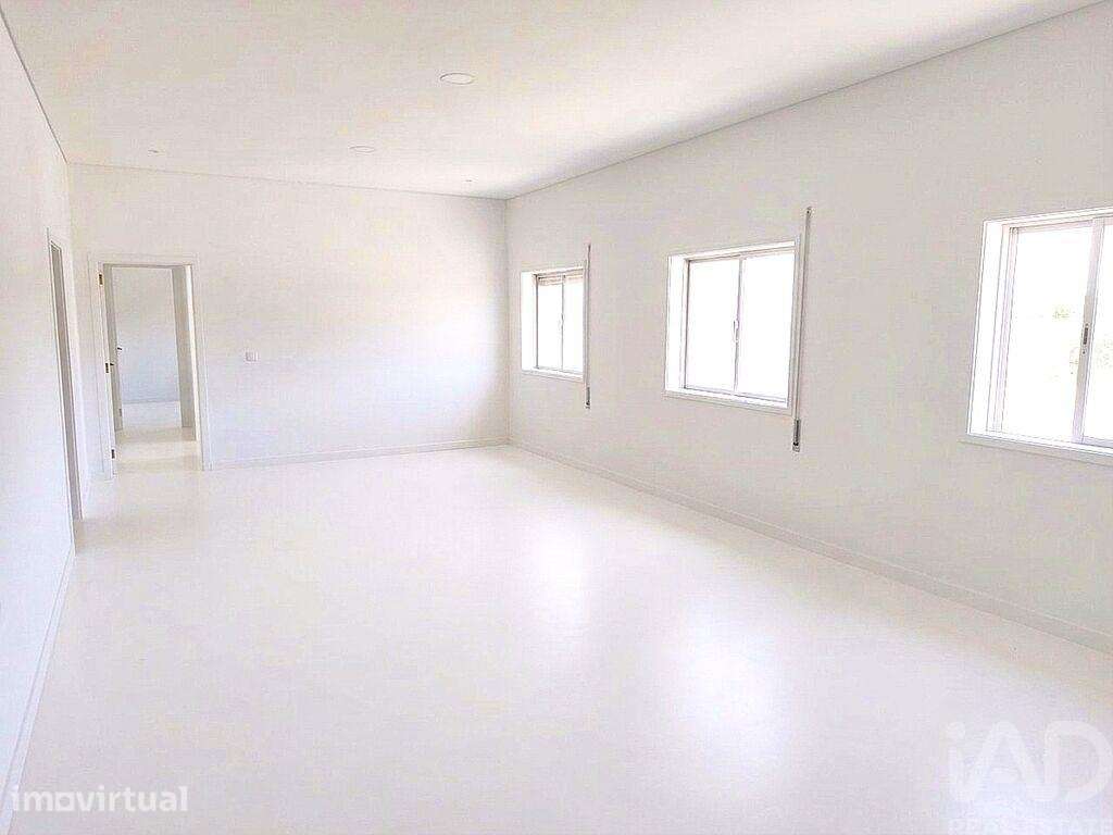 Casa / Villa T5 em Vila Caiz de 310 m2 - Grande imagem: 3/40