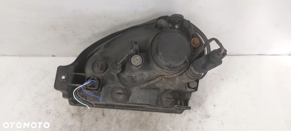 .  LAMPA PRZOD PRZEDNIA PRAWA HYUNDAI TUCSON 1 - 2