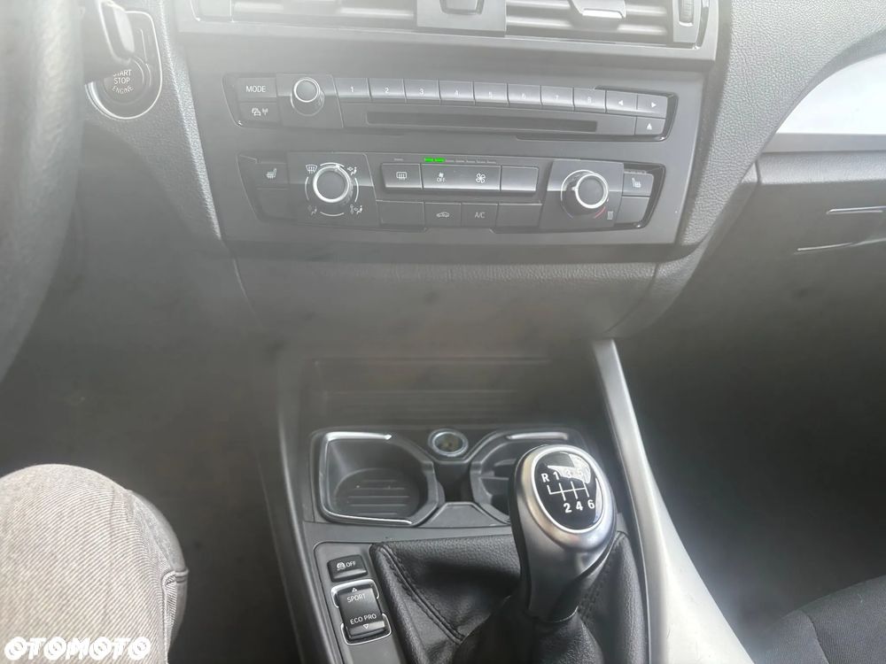 BMW Seria 1 116i - 6