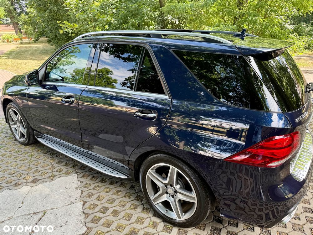 Mercedes-Benz GLE 350 d 4-Matic - 11