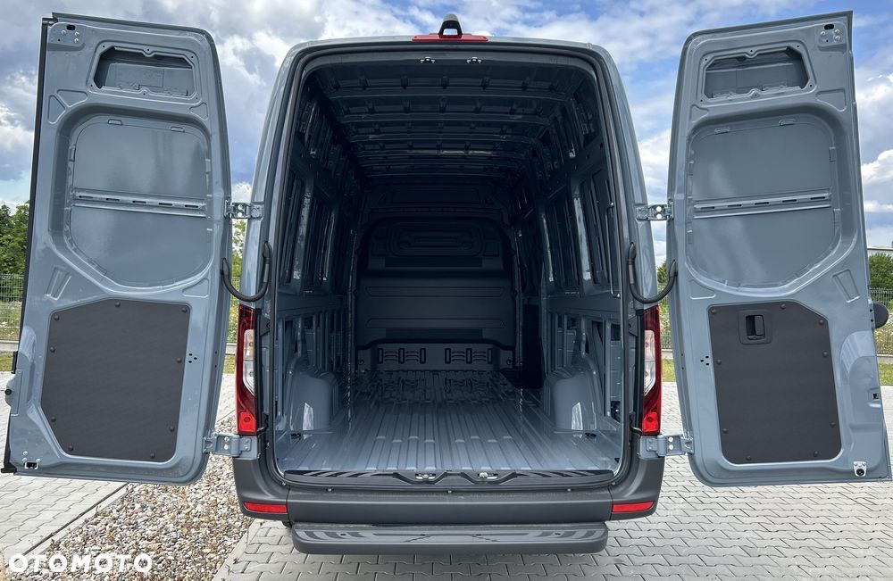 Mercedes-Benz Sprinter 317 CDI Long PRO 9G-Tronic 14m3 - 11