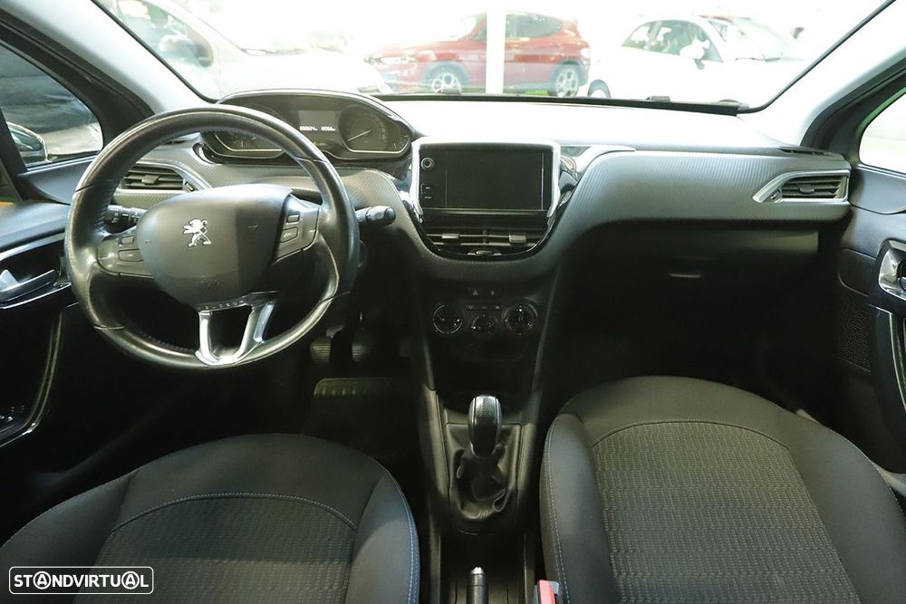 Peugeot 208 1.2 PureTech Style - 7