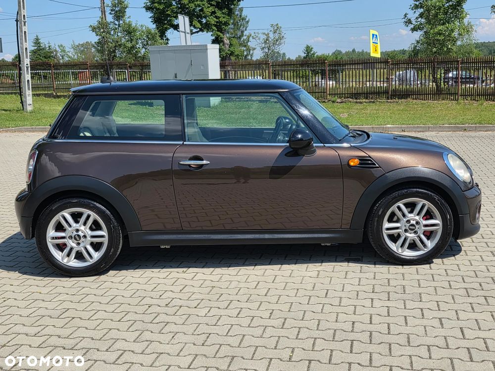 MINI Cooper Standard - 6