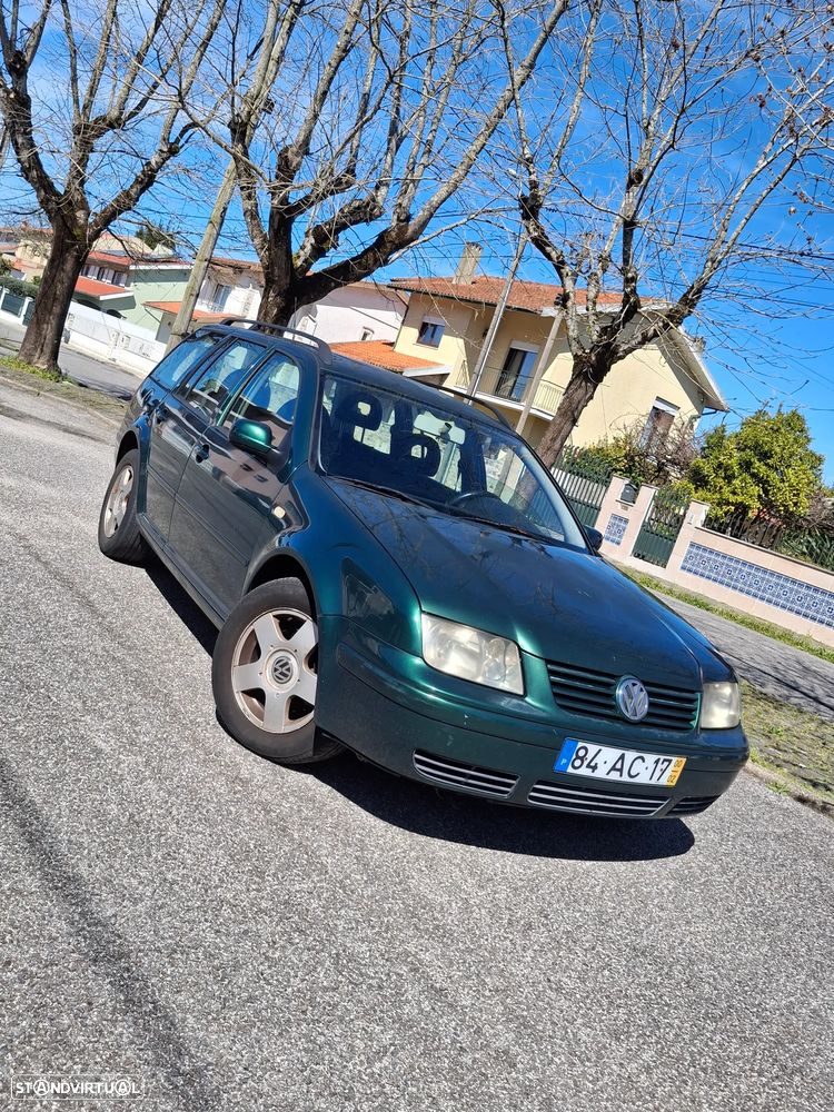VW Bora 1.9 TDi Highline - 1