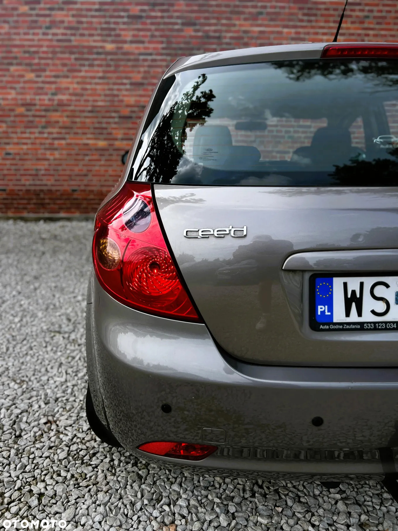 Kia Ceed - 33