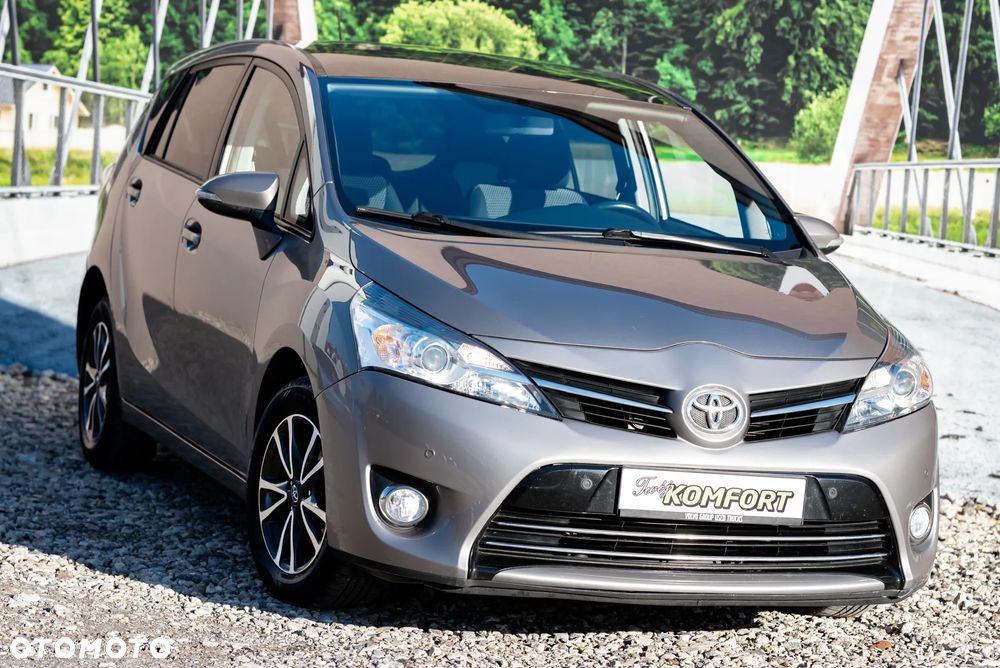 Toyota Verso 1.8 7-Sitzer Executive - 13