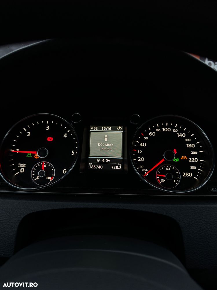 Volkswagen Passat CC 2.0 TDI BlueMotion Technology DSG Exclusive - 30