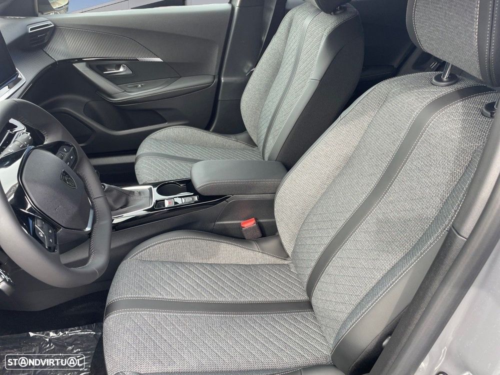 Peugeot 2008 1.2 PureTech Allure - 9