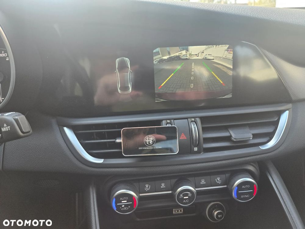 Alfa Romeo Giulia 2.0 Turbo Sprint - 33