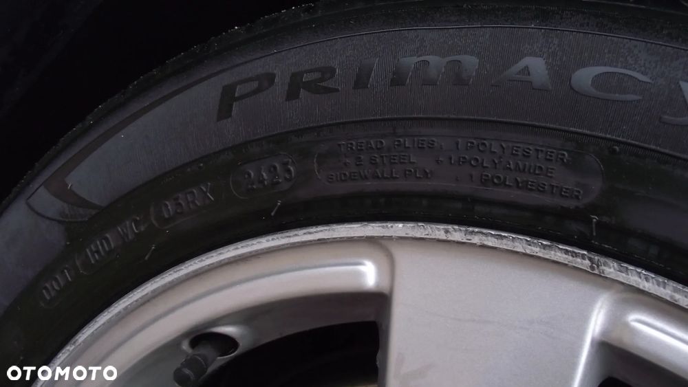 Volvo V40 T2 Kinetic - 13