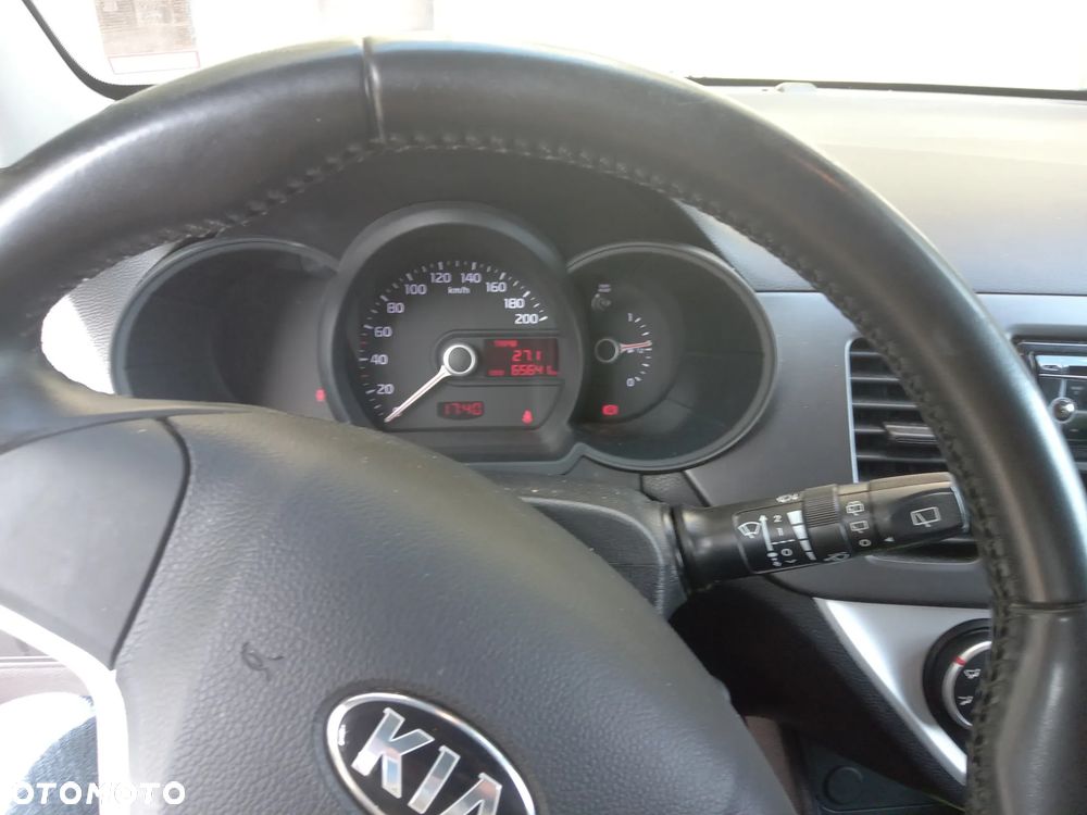 Kia Picanto 1.0 L - 3