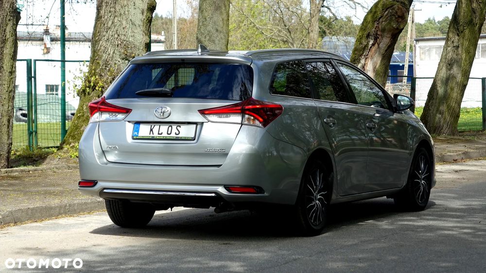 Toyota Auris - 33