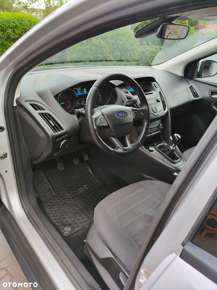 Ford Focus - 18