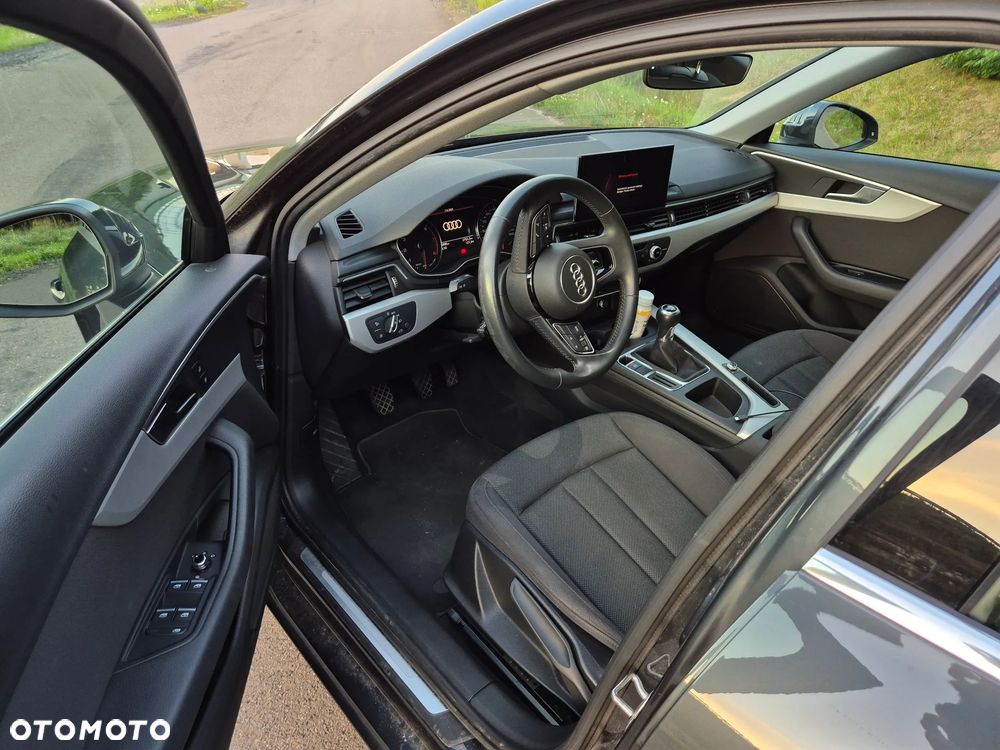 Audi A4 Avant 35 TFSI - 8