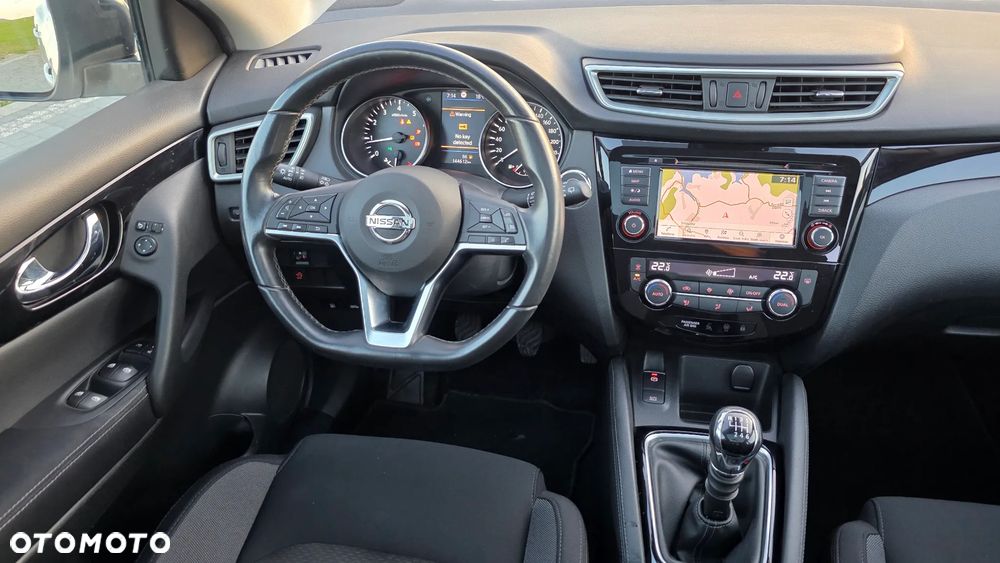 Nissan Qashqai 1.3 DIG-T Tekna EU6d - 17