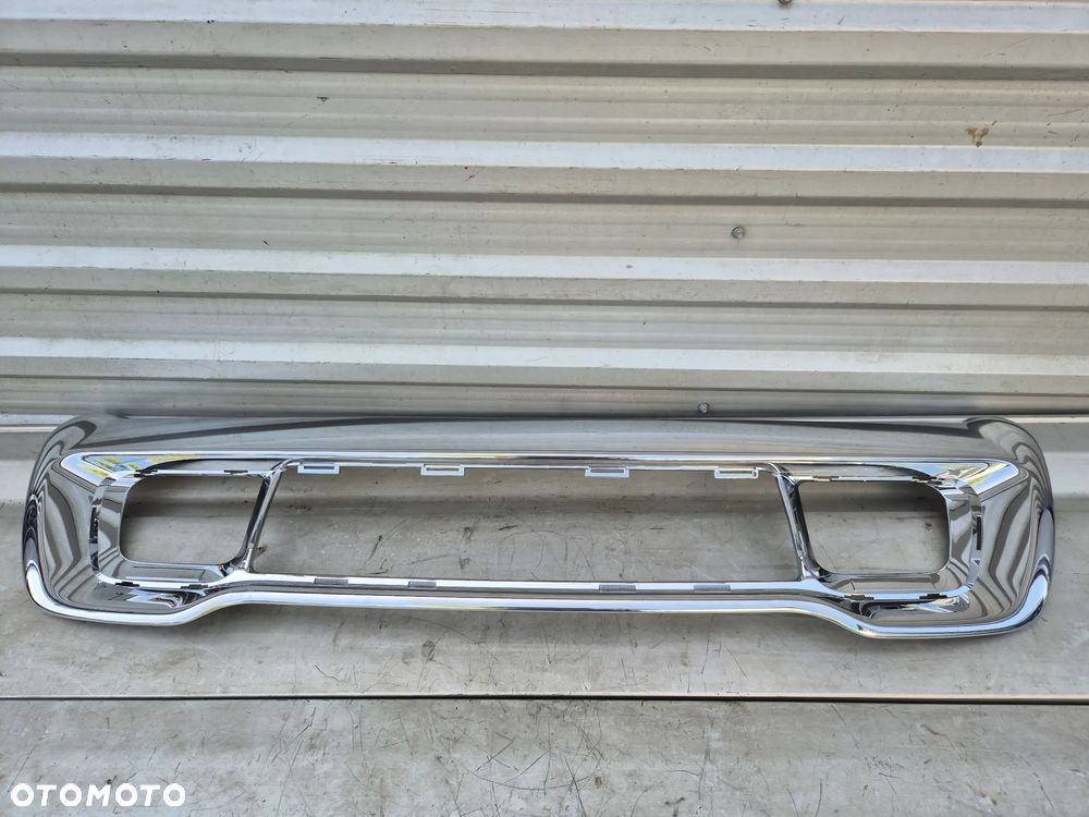 Atrapa zderzaka Jeep Grand Cherokee WK2 Lift 5YD18TRMAA - 5