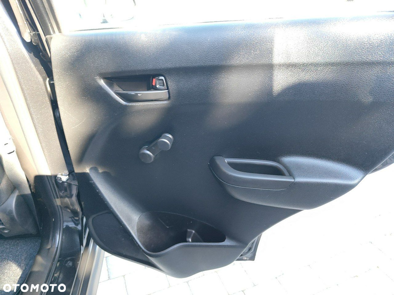 Suzuki Vitara 1.6 Comfort 2WD - 24