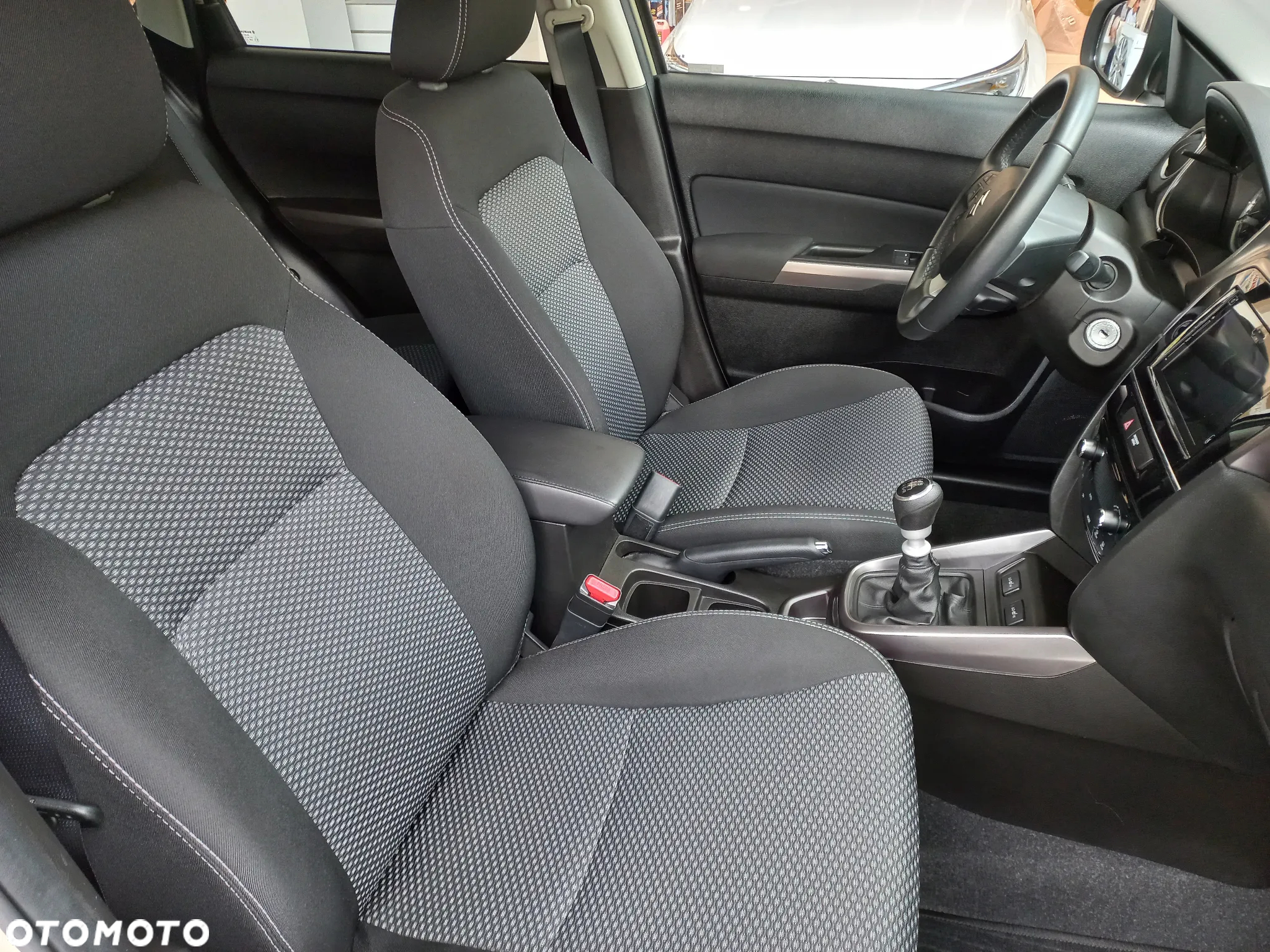 Suzuki Vitara 1.4 Boosterjet SHVS Premium 2WD - 25