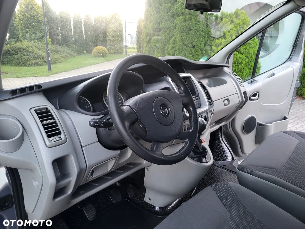 Opel Vivaro - 15