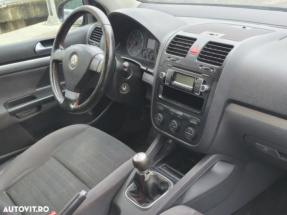 Volkswagen Golf 1.9 TDI Comfortline DPF - 11