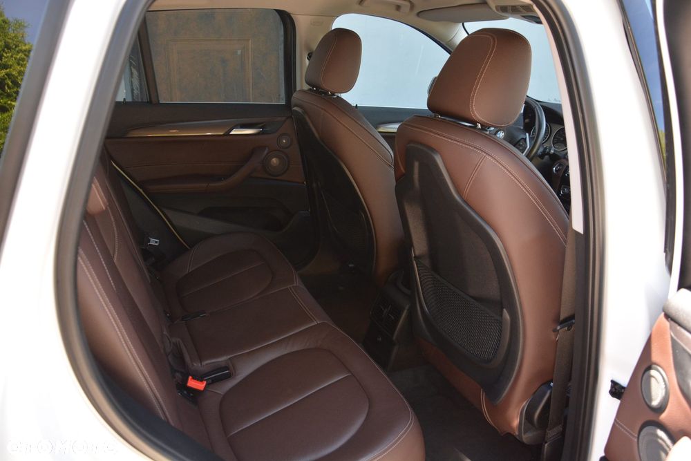 BMW X1 xDrive25i xLine - 20