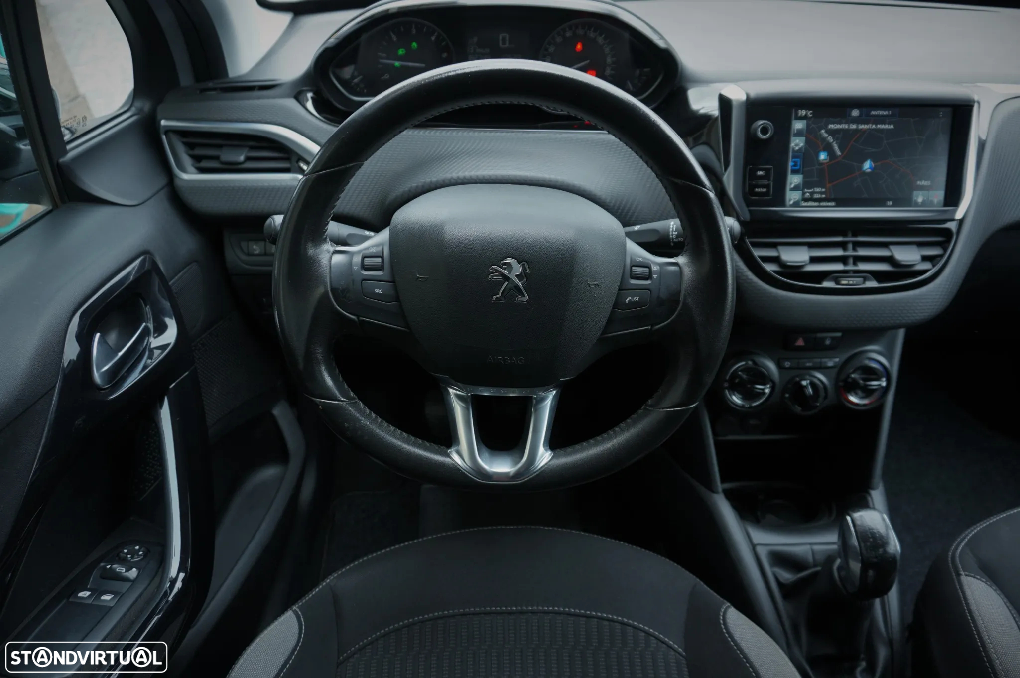 Peugeot 208 1.6 BlueHDi Style - 30