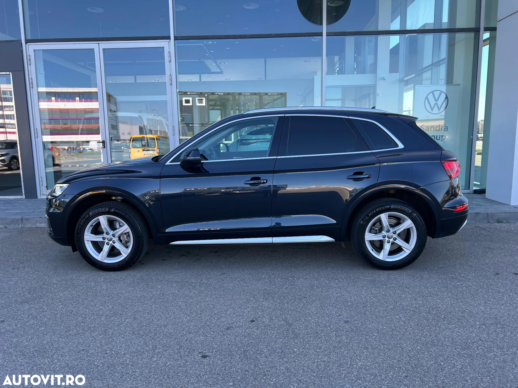 Audi Q5 2.0 40 TDI quattro S tronic Design - 7