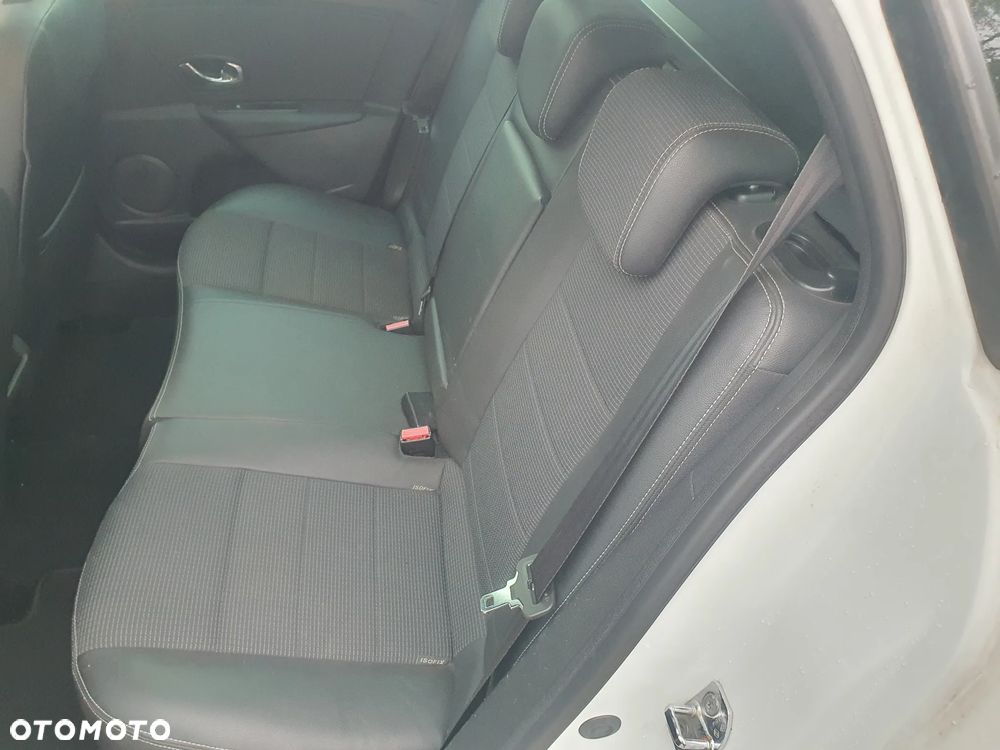 Renault Megane 1.5 dCi Bose Edition - 24