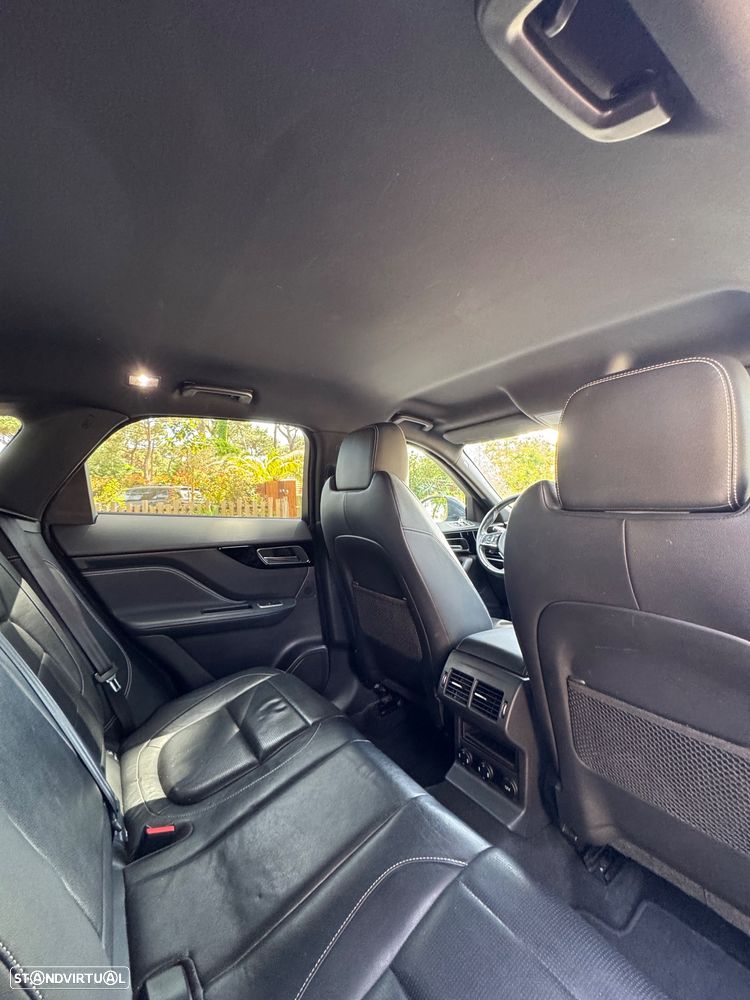 Jaguar F-Pace 2.0 i4D R-Sport AWD Aut. - 12