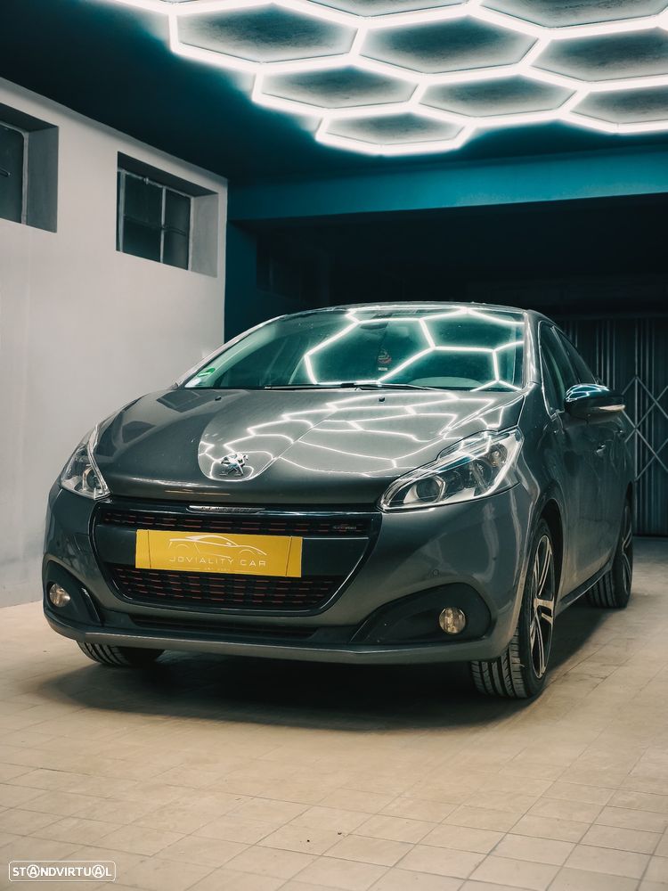 Peugeot 208 1.2 PureTech GT Line - 2
