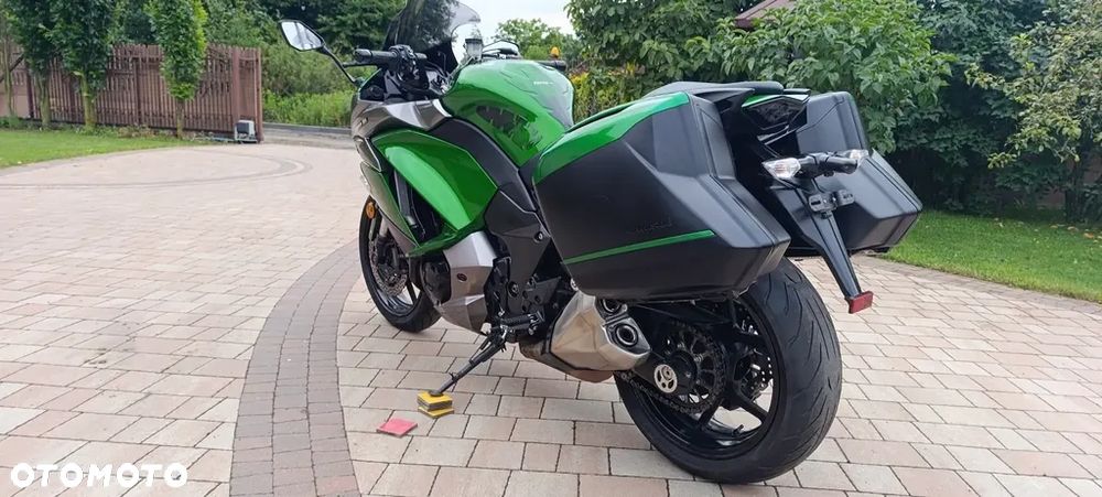 Kawasaki Z - 8