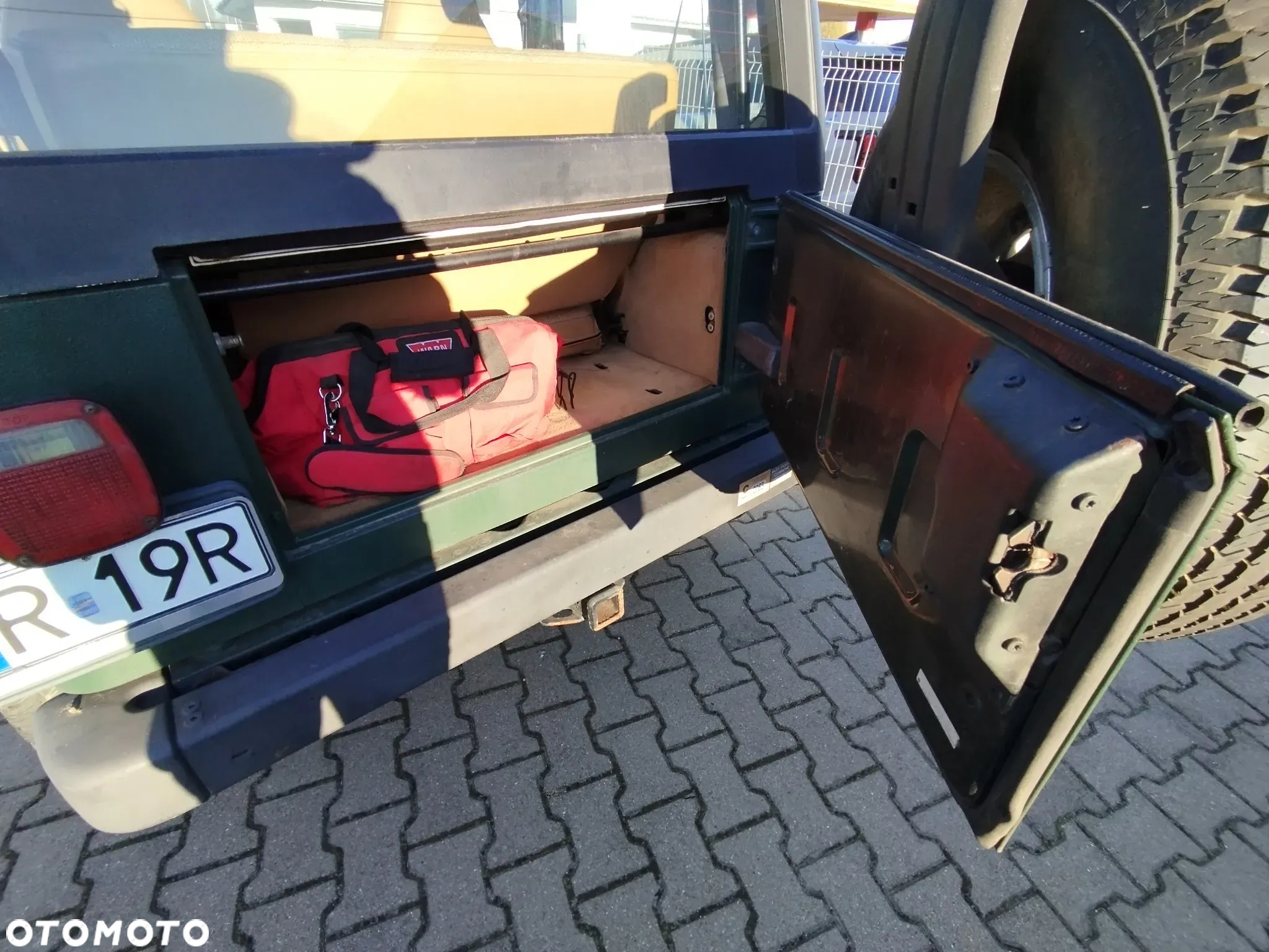 Jeep Wrangler 2.5L - 13