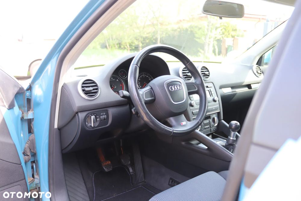 Audi A3 Sportback 2.0 TDI quattro Ambition - 30