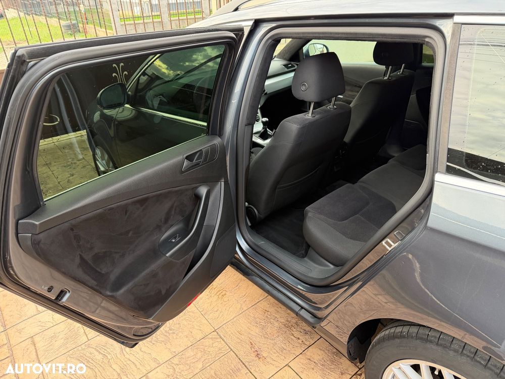 Volkswagen Passat 2.0 TDI Comfortline DPF - 20