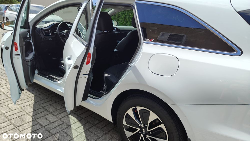 Kia Ceed 1.6 GDI PHEV Business Line DCT - 15