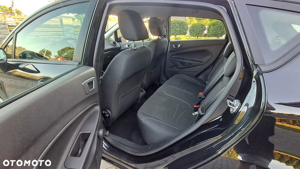 Ford Fiesta 1.25 Champions Edition - 6