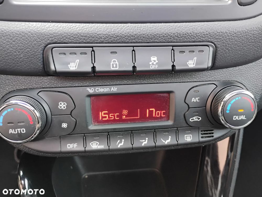 Kia Ceed 1.6 CRDi 136 ISG GT Line - 23