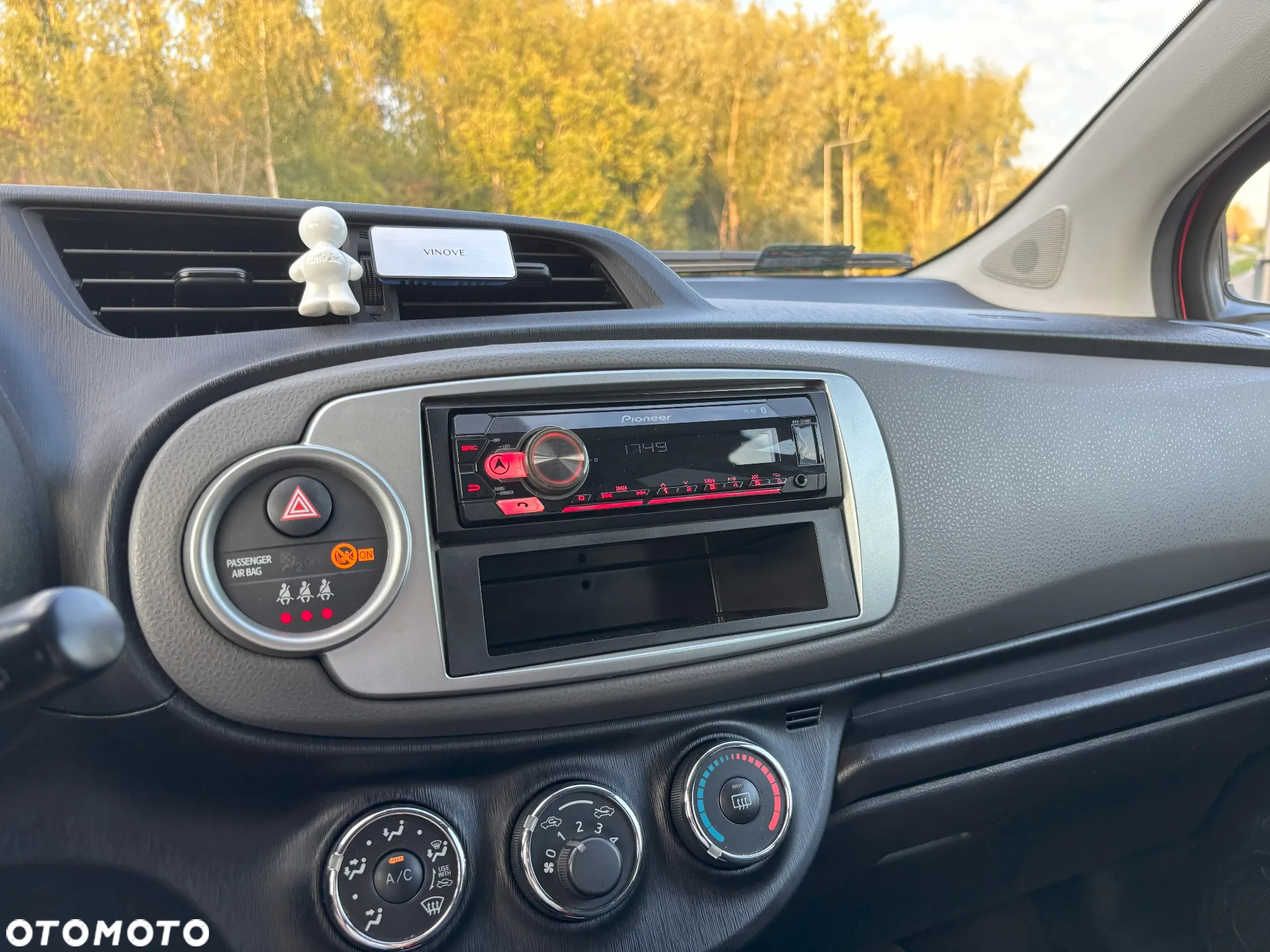 Toyota Yaris - 10