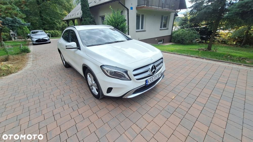 Mercedes-Benz GLA 250 4Matic 7G-DCT AMG Line - 1