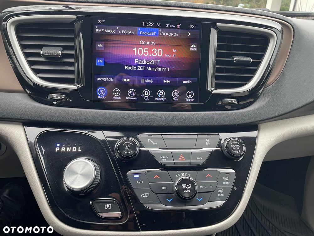 Chrysler Pacifica - 25