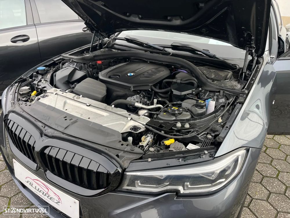 BMW 320 d Touring Aut. Edition M Sport Shadow - 29