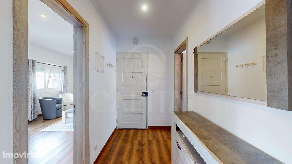 T2 Mobilado a 1 Minuto do Metro de Odivelas + Sótão Amplo - Grande imagem: 5/28