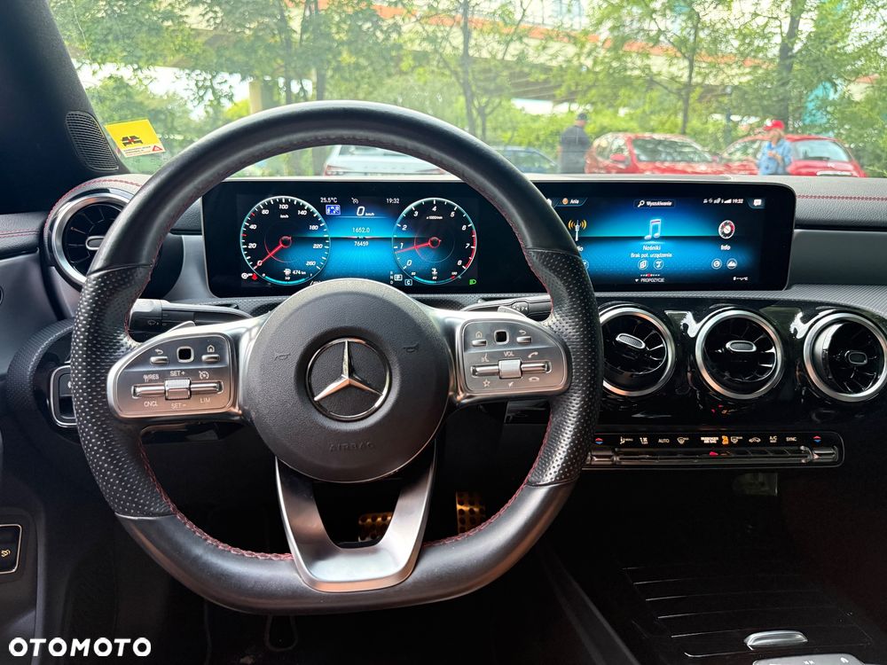 Mercedes-Benz CLA 180 AMG Line 7G-DCT - 19