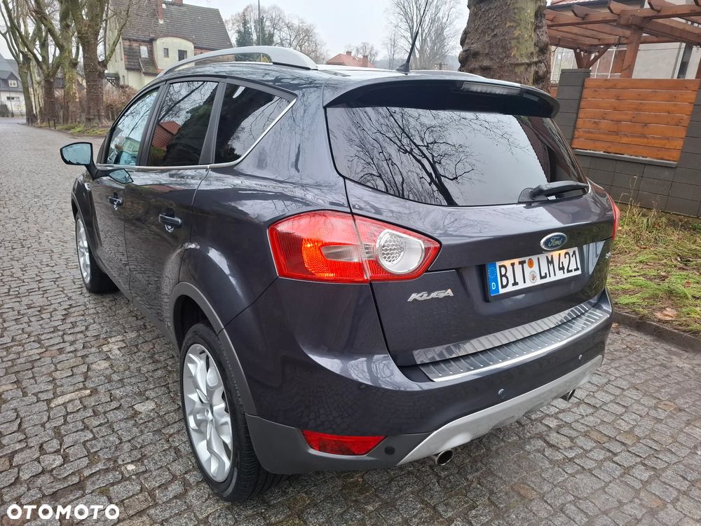 Ford Kuga 2.5 4x4 Titanium - 34
