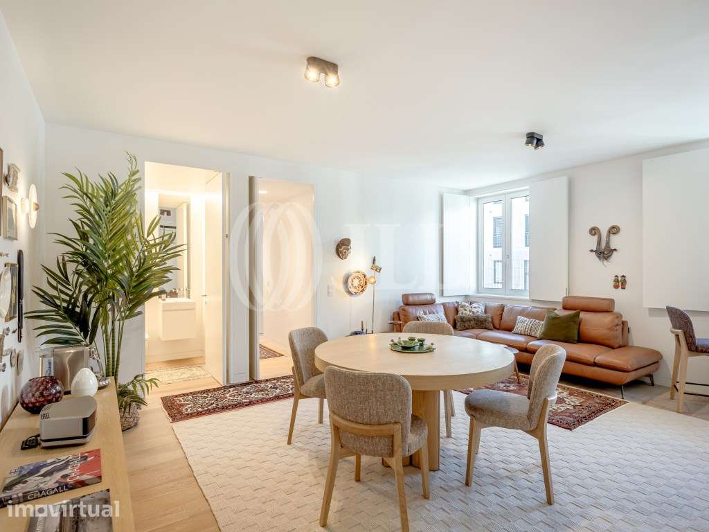 Apartamento T2 com estacionamento, na Estrela, em Lisboa - Grande imagem: 2/30