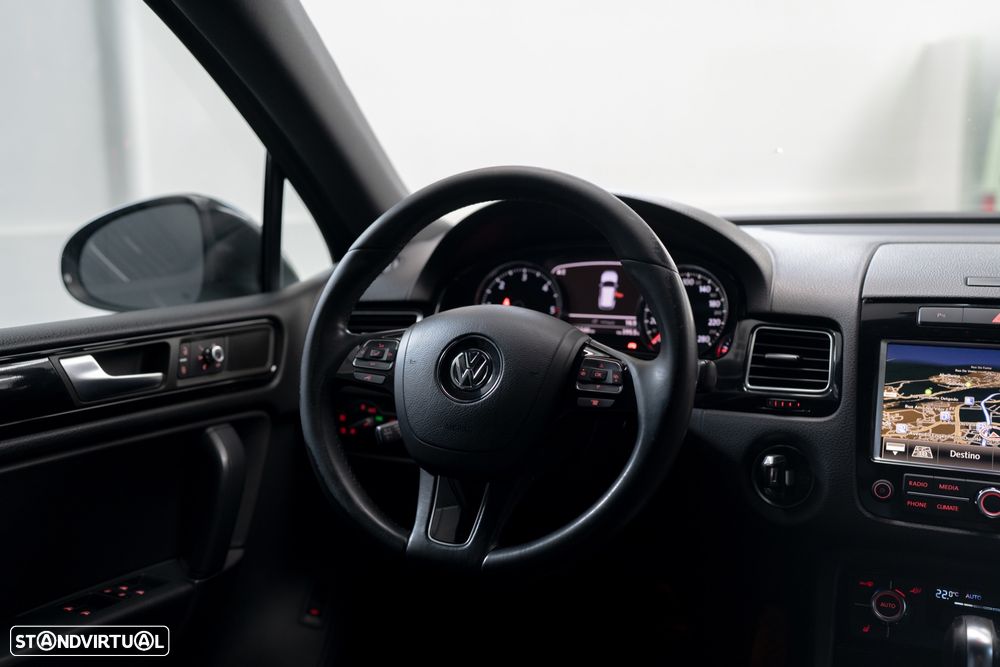 VW Touareg 3.0 TDI V6 Top Tiptronic - 16