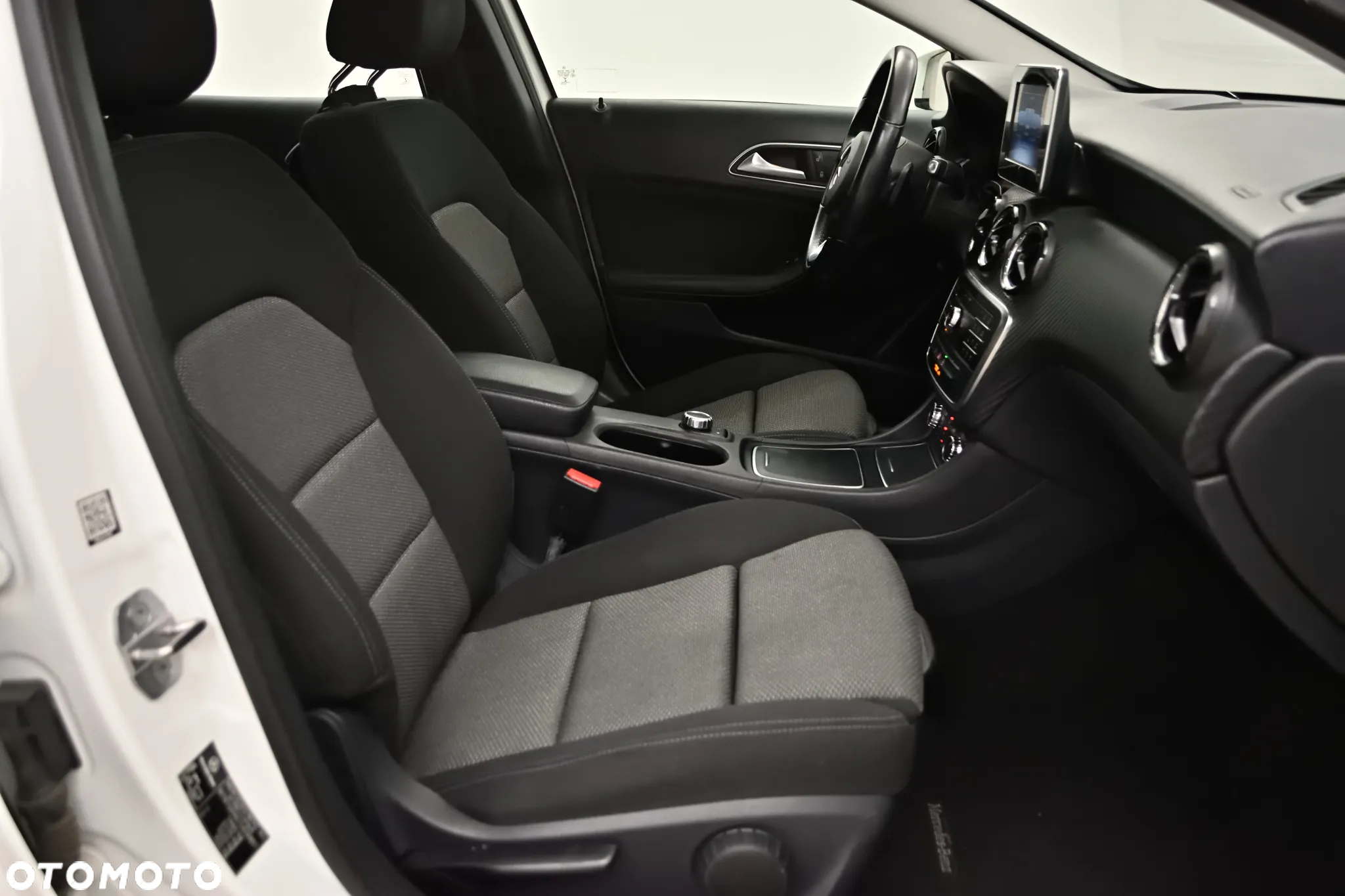 Mercedes-Benz GLA 180 7G-DCT Urban