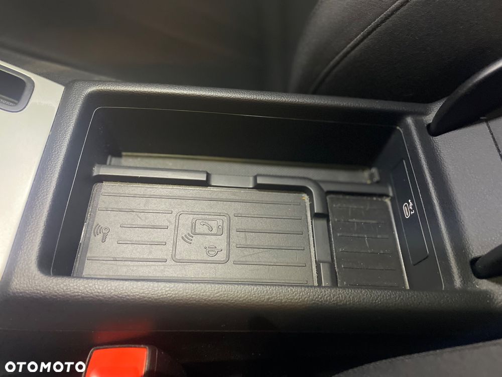 Audi A4 Avant 40 TDI S tronic advanced - 23